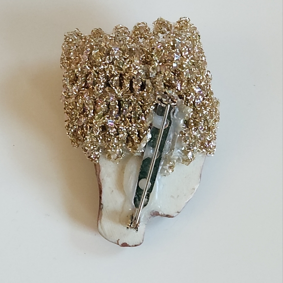 Vintage Handmade Handpainted Brooch - Picture 2 of 2